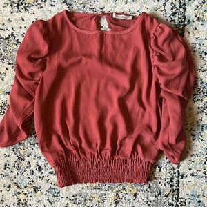 NWOT 3/4 sleeve rust color blouse, boutique brand !